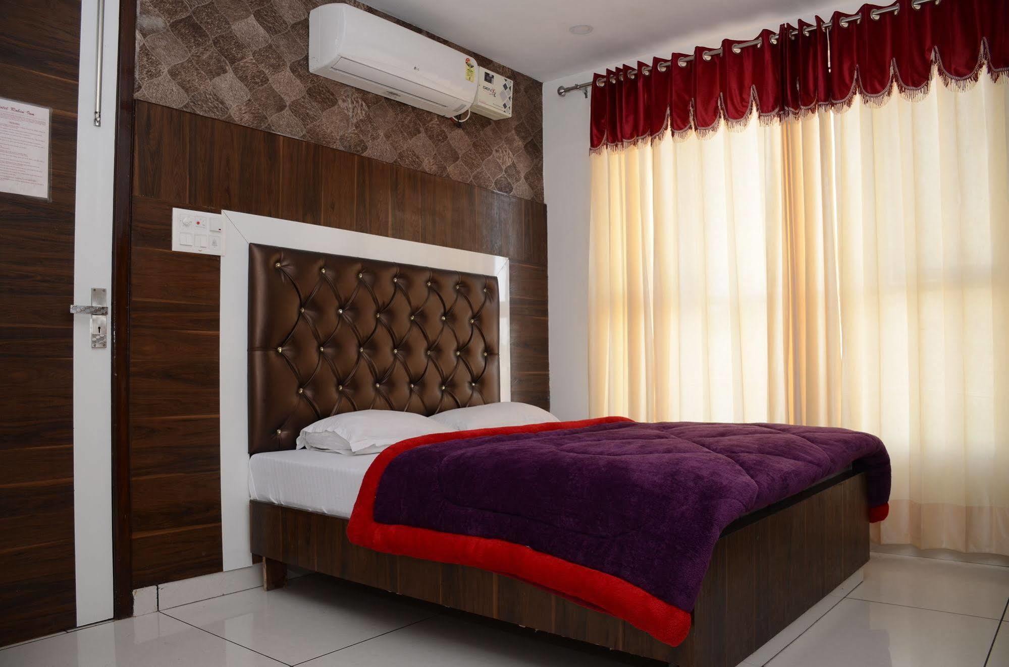 Hotel Robin Amritsar Zewnętrze zdjęcie